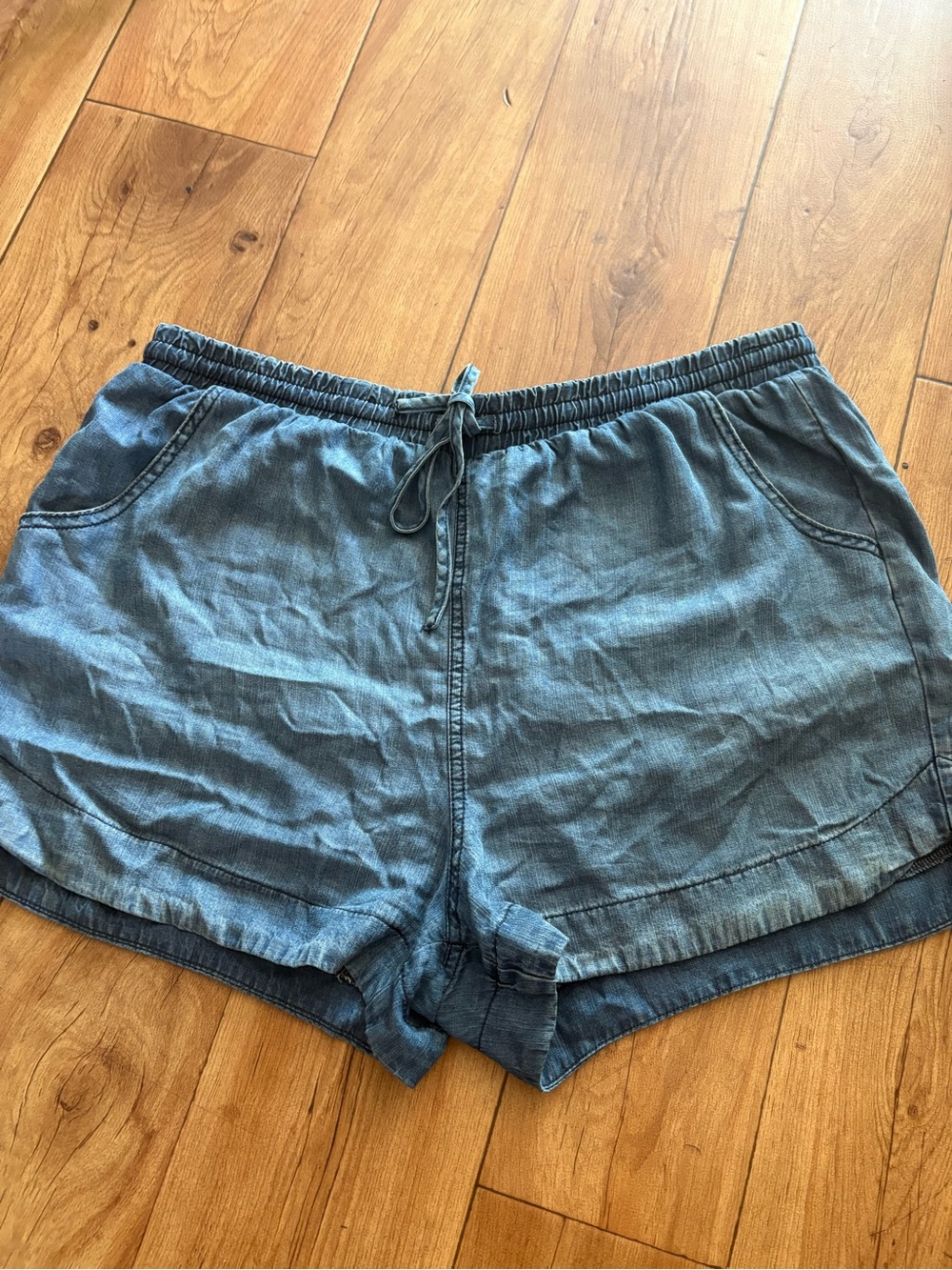 Universal Thread Light Blue Chambray Drawstring Shorts